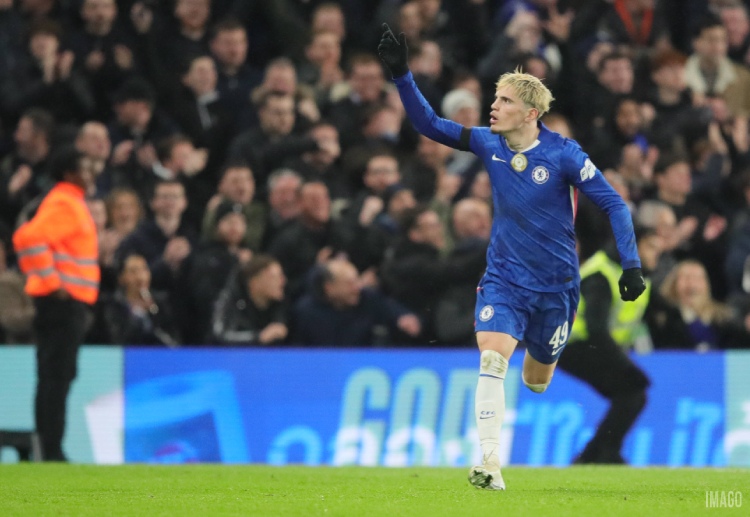 ပရီးမီးယားလိဂ် ကလပ် ချဲလ်ဆီးမှာ အနာဂတ် မရေမရာ ဖြစ်နေတဲ့ အလက်ဟန်ဒရို ဂါနာချိုကို ဗီလာရီးရဲလ်က လာလီဂါဆီ ပြန်လည် ခေါ်ယူဖို့ ကြိုးပမ်းနေပါတယ်။ပရီးမီးယားလိဂ် ကလပ် ချဲလ်ဆီးမှာ အနာဂတ် မရေမရာ ဖြစ်နေတဲ့ အလက်ဟန်ဒရို ဂါနာချိုကို ဗီလာရီးရဲလ်က လာလီဂါဆီ ပြန်လည် ခေါ်ယူဖို့ ကြိုးပမ်းနေပါတယ်။