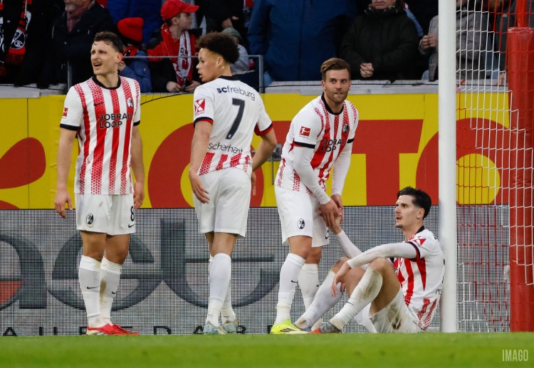 德甲联赛 弗赖堡的霍勒抓住机会破门,一度将比分扩大到2比0,领先拜仁。