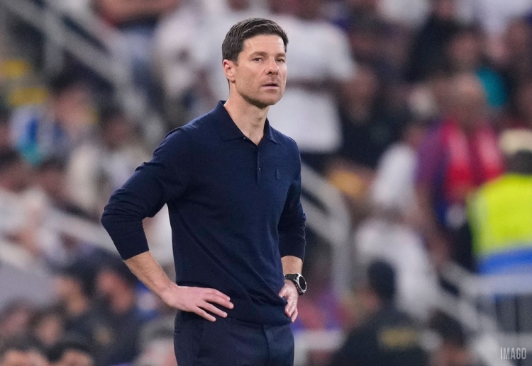 ပရီးမီးယားလိဂ် ကလပ် ချဲလ်ဆီးက သူတို့ရဲ့ နည်းပြသစ် အဖြစ် ဇာဘီ အလွန်ဆိုကို စိတ်ဝင်စားနေပါတယ်။