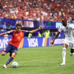햄스트링 부상에서 돌아온 야말은 아직 90분을 모두 소화할 몸 상태는 아니다.